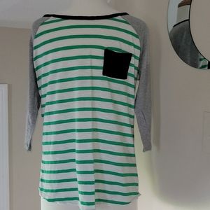 Vintage Ladies Gap baseball style tee